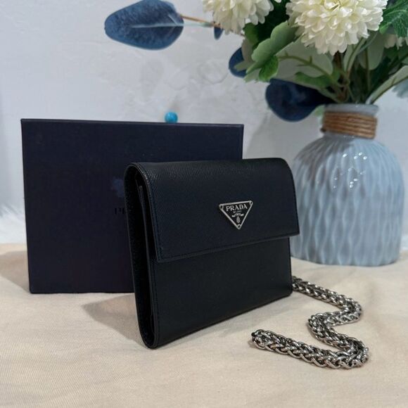 NEW PRADA Saffiano Leather Trifold Wallet - Picture 4 of 16